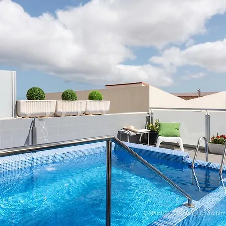 Semesterbostad Con Piscina Privada Palmeras